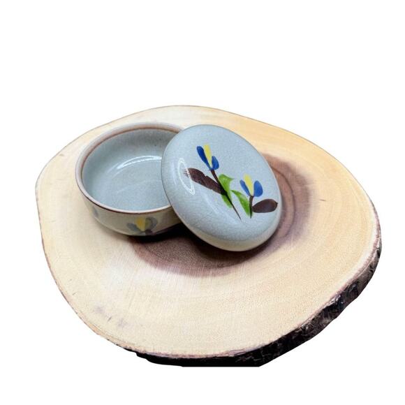 Vintage Floral Pattern Salt Glaze Japan Stoneware Covered Dish - Picture 3 of 6